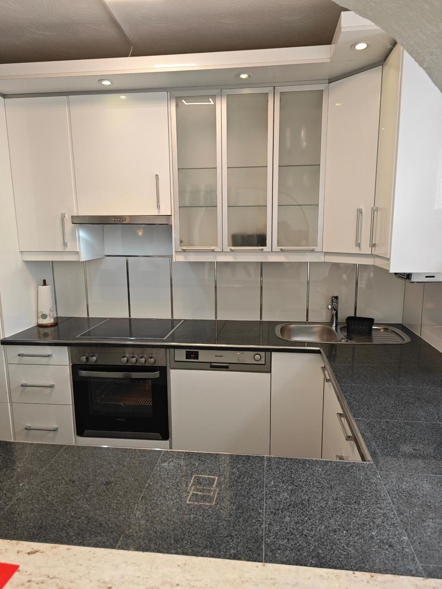 Exklusives Apartment In Geilenkirchen Fuer 6 Personen Mit Dachterasse Und Wintergarten Luaran gambar