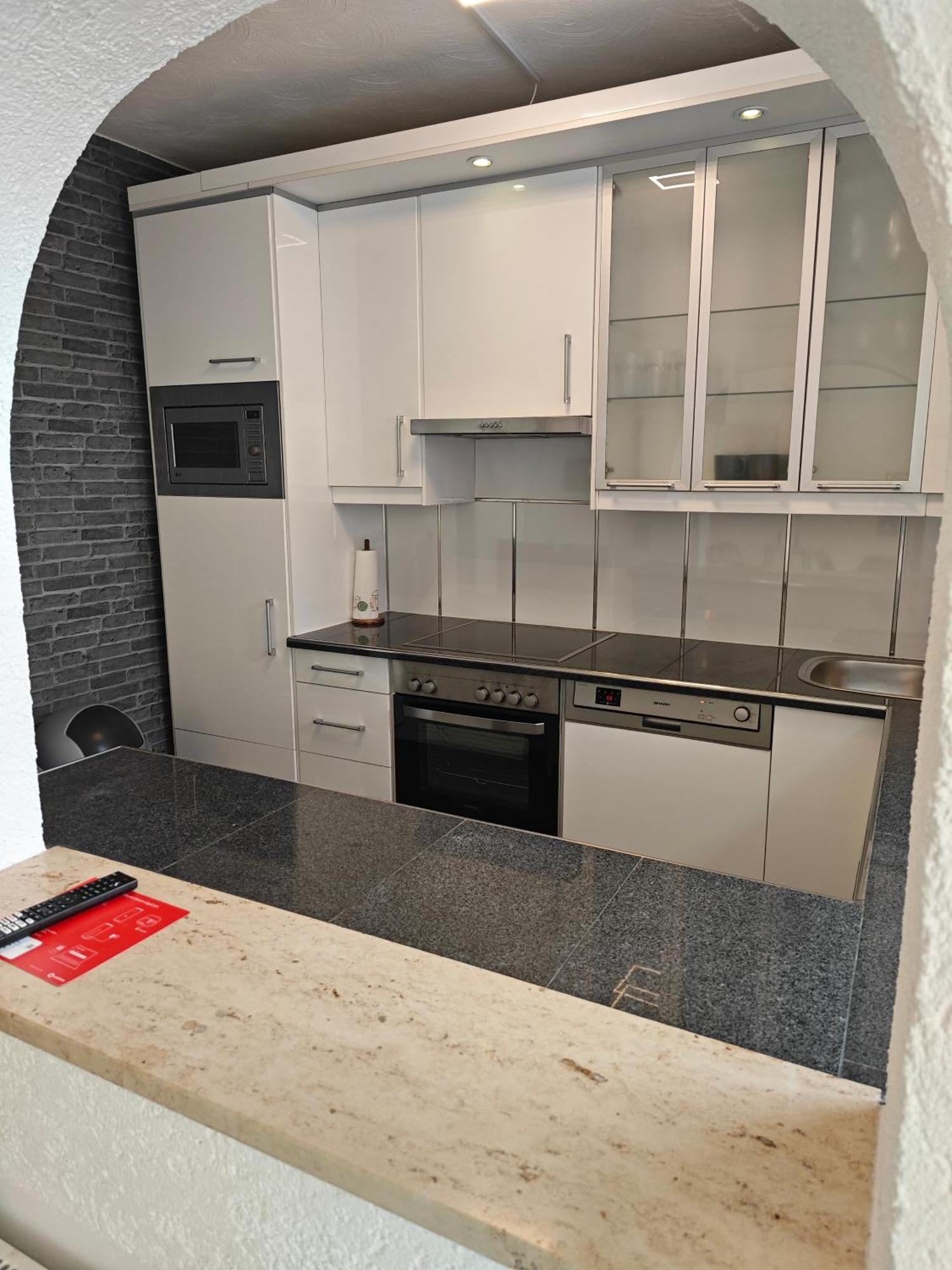 Exklusives Apartment In Geilenkirchen Fuer 6 Personen Mit Dachterasse Und Wintergarten Luaran gambar