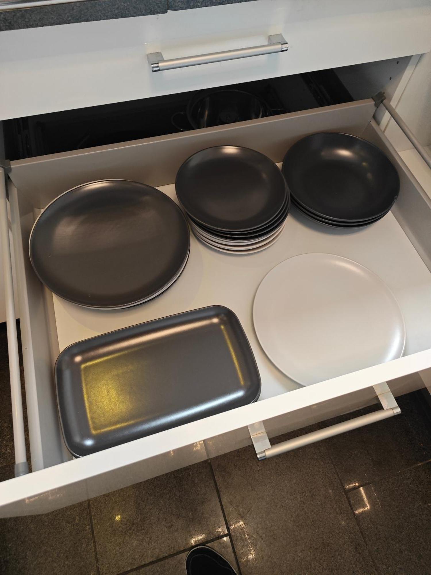 Exklusives Apartment In Geilenkirchen Fuer 6 Personen Mit Dachterasse Und Wintergarten Luaran gambar