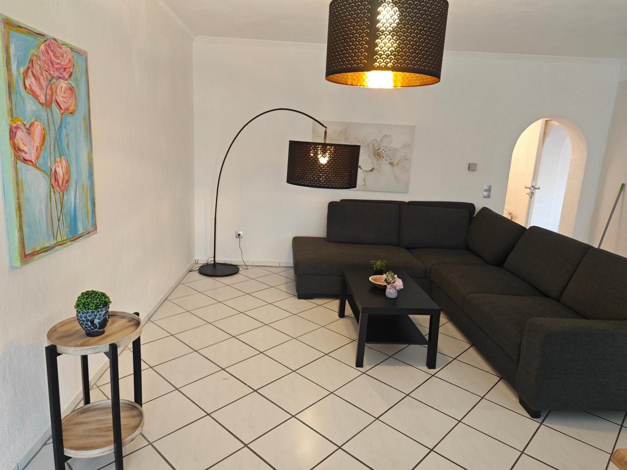 Exklusives Apartment In Geilenkirchen Fuer 6 Personen Mit Dachterasse Und Wintergarten Luaran gambar