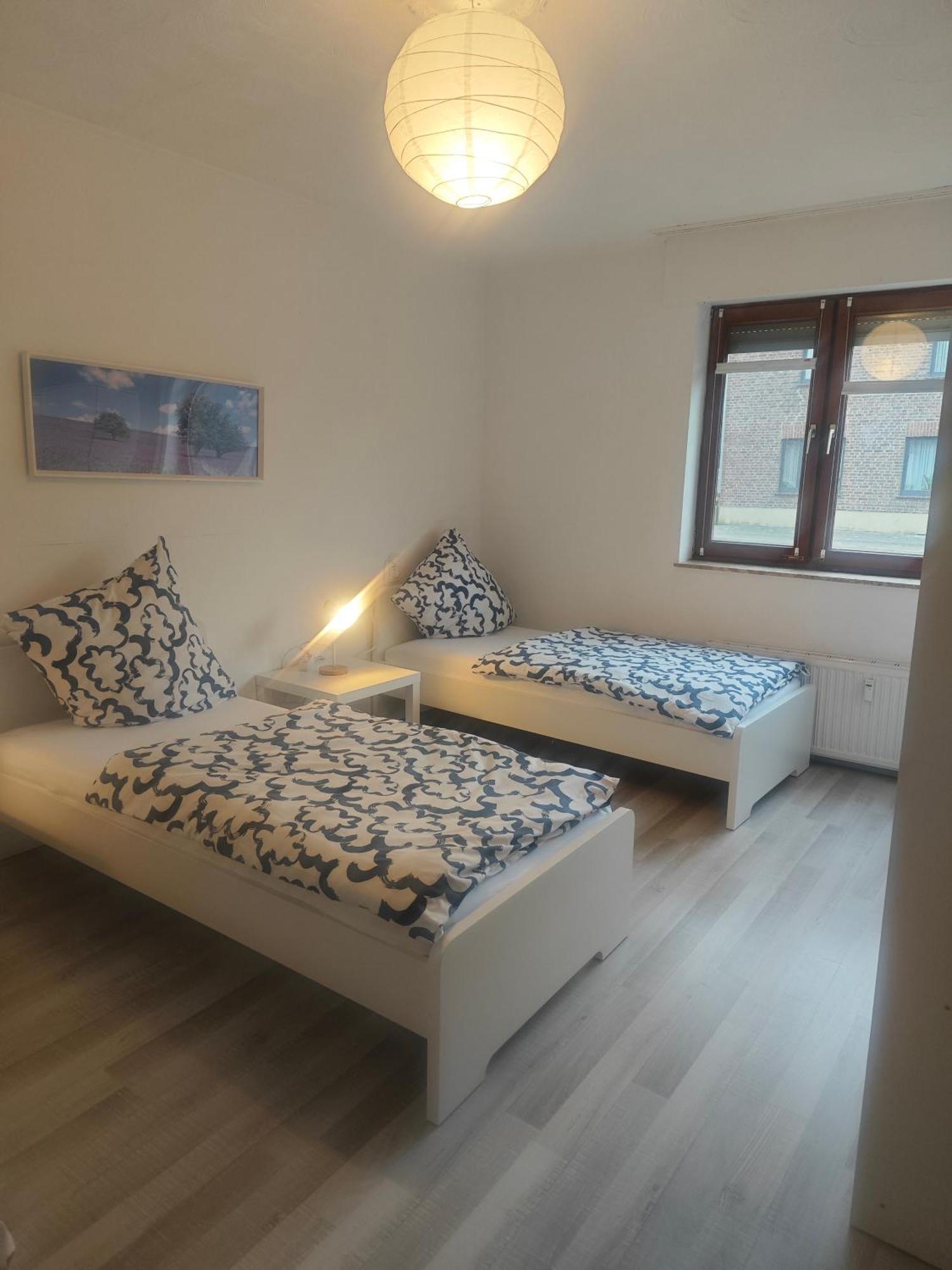 Exklusives Apartment In Geilenkirchen Fuer 6 Personen Mit Dachterasse Und Wintergarten Luaran gambar