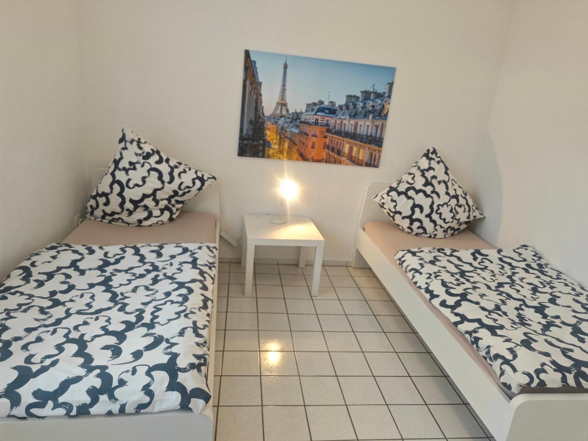 Exklusives Apartment In Geilenkirchen Fuer 6 Personen Mit Dachterasse Und Wintergarten Luaran gambar