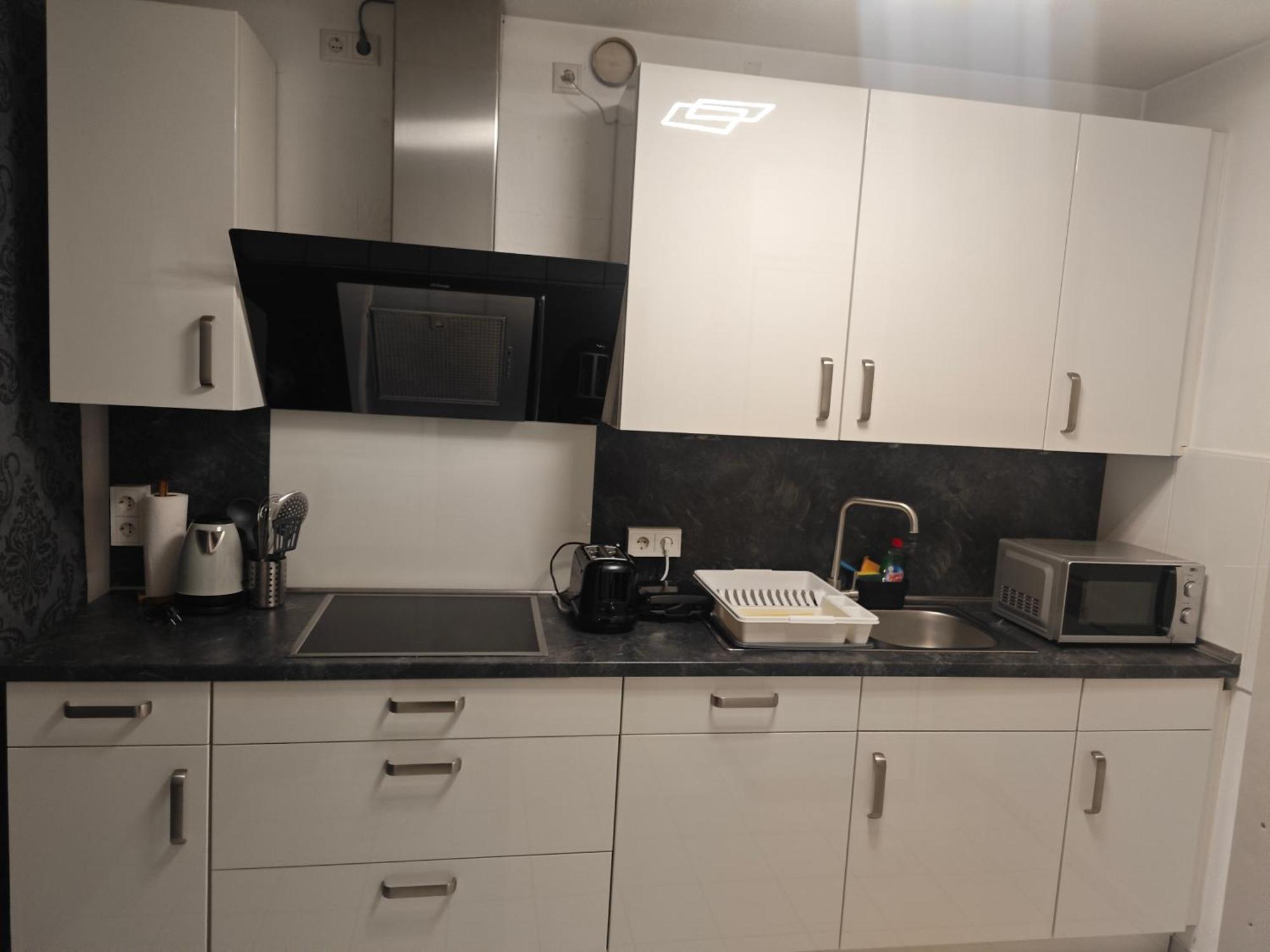 Exklusives Apartment In Geilenkirchen Fuer 6 Personen Mit Dachterasse Und Wintergarten Luaran gambar