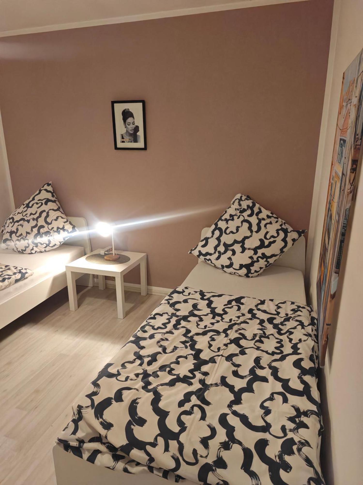 Exklusives Apartment In Geilenkirchen Fuer 6 Personen Mit Dachterasse Und Wintergarten Luaran gambar