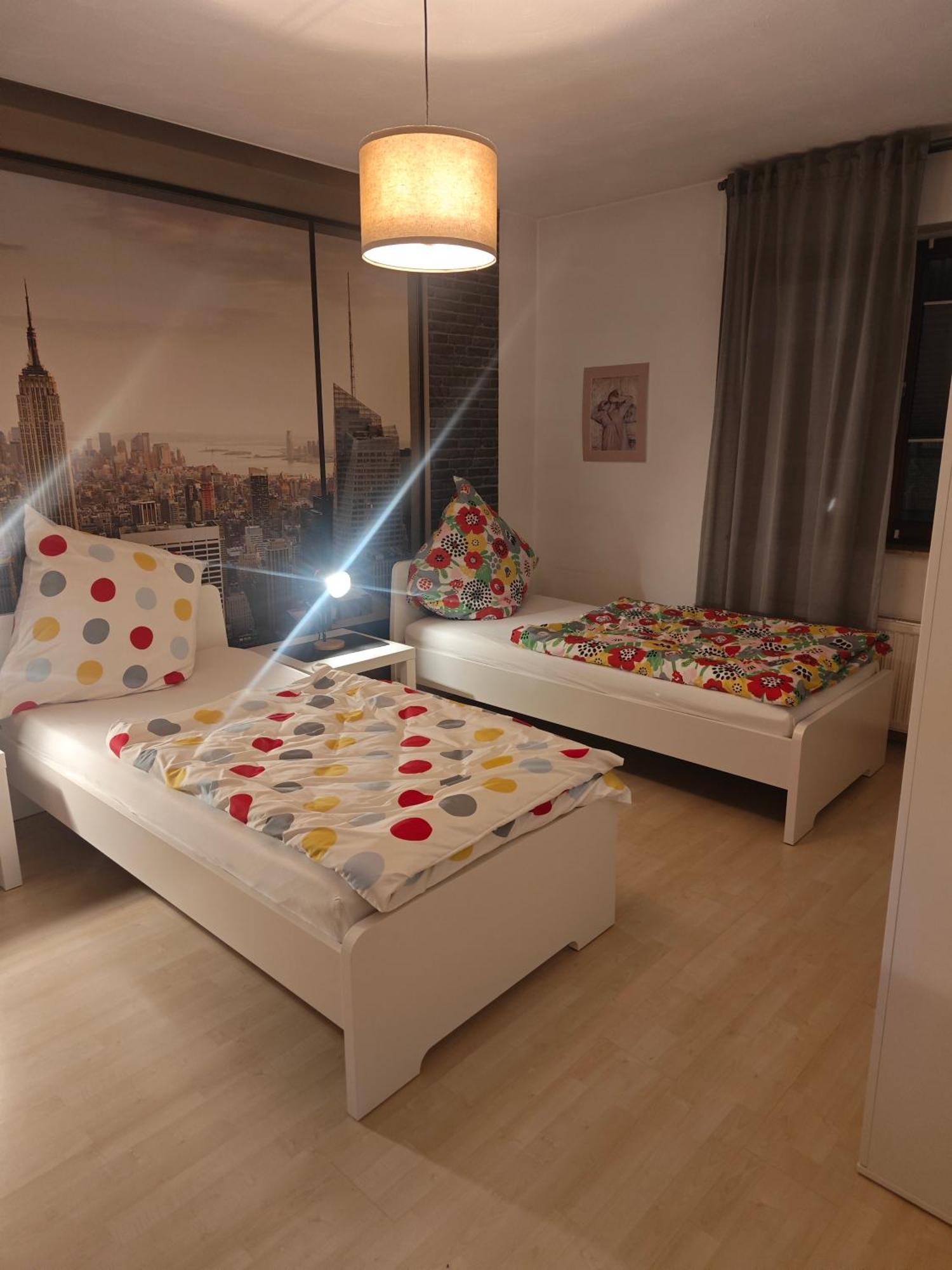 Exklusives Apartment In Geilenkirchen Fuer 6 Personen Mit Dachterasse Und Wintergarten Luaran gambar